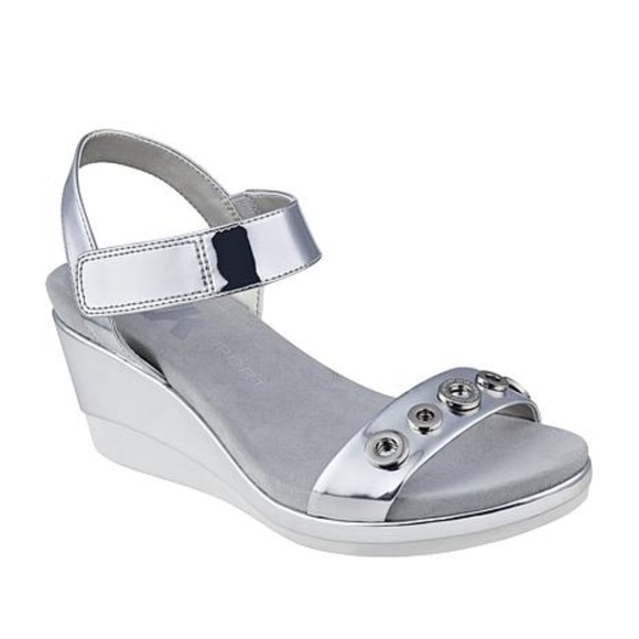 anne klein silver sandals
